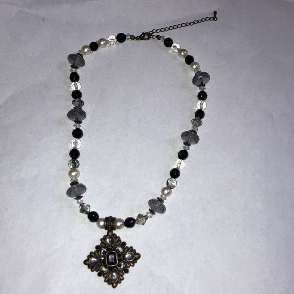 Black and Grey Necklace Lot - 2 Necklaces - Picture 2 of 10